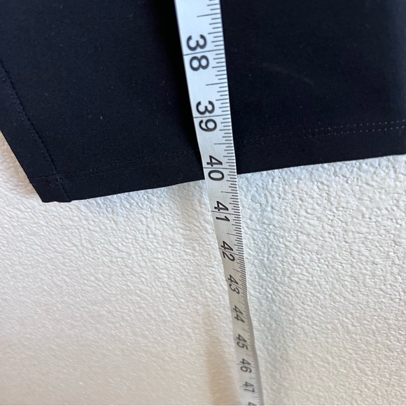 NWT Quince Women’s Ultra Stretch Ponte Straight Leg Pant Regular Black - Picture 9 of 12